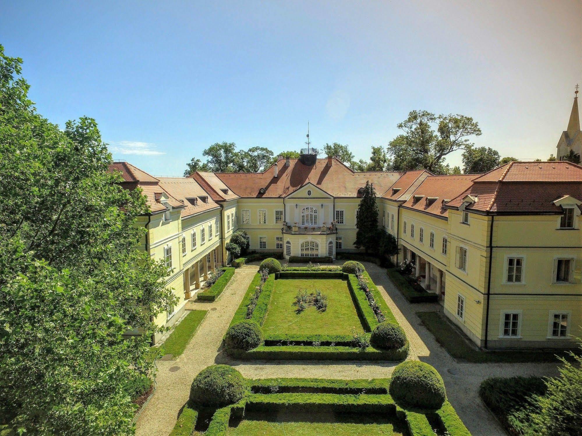 Hotel Szidónia Castle Röjtökmuzsaj Zewnętrze zdjęcie